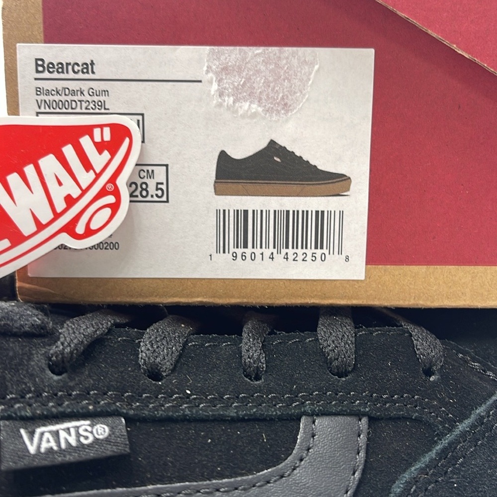 Vans WMNS Bearcat Black/Dark Gum
VN000DT239L
Sneakers - Picture 16 of 16